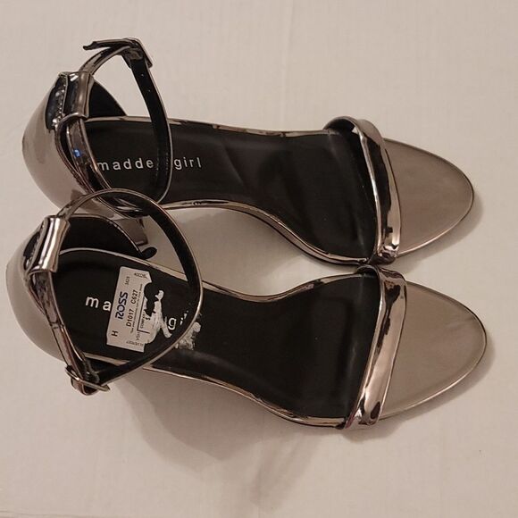 BRAND NEW MADDEN GIRL POINTED TOE SANDAL - Picture 8 of 16